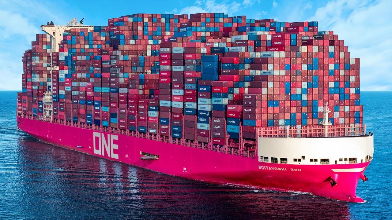 Cách xếp 23000 thùng Container lên con TÀU mà không bị rơi xuống biển