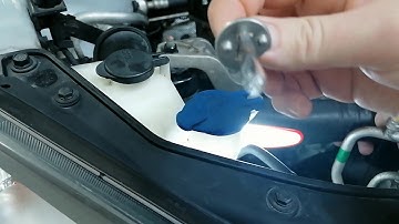 Hyundai I30 How to Remove Replace  Headlight Bulb