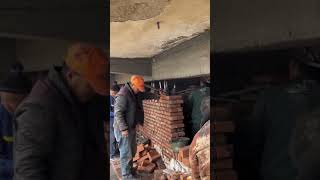 Celebrity Amazing lifting house with hydraulic tool Wealth