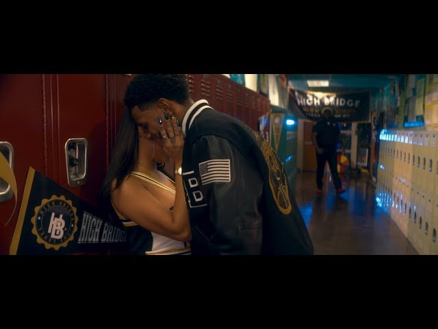 A Boogie Wit Da Hoodie - Look Back At It [Official Video] class=