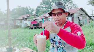 Mancing sambil udud, teh tarik, straik ikan baung banana dari sungai terdalam di Indonesia. 