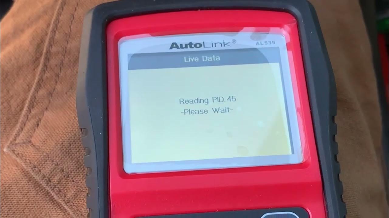 AUTEL 539B Code Reader 2012 Toyota Prius V Scanner Tools in Action