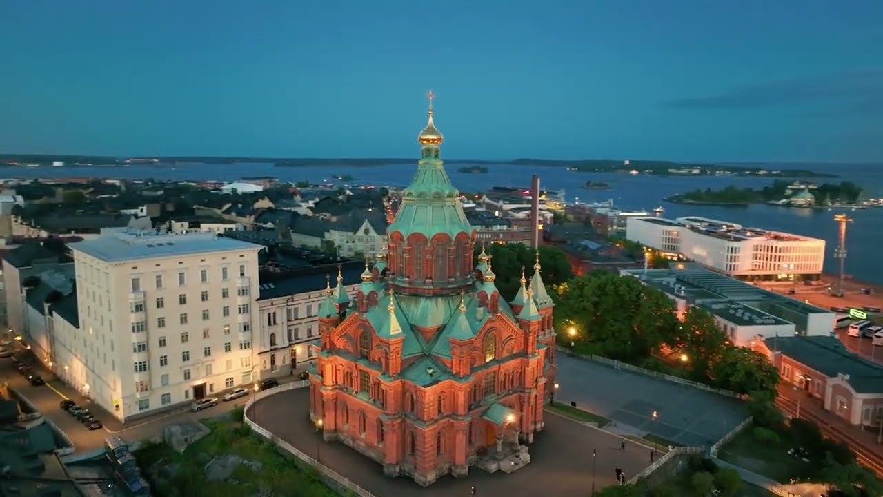 Uspenski Cathedral Helsinki 🇫🇮 | Finland’s Largest Orthodox Church – Must-See Spot!