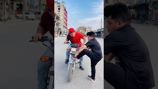 No words just laugh 🤣🤣 #funny #humorvibes #funnyvideos #funnyshorts #humor #shortsfeed