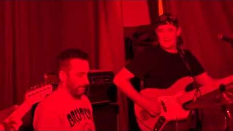 Kdo na to ma + Destrukce - BRUTUS - Pavlikov 20.04.19