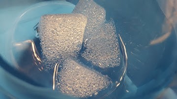 Gases trapped in old ice, snow provide constraints on preindustrial ozone levels