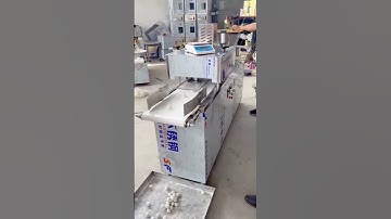 The process of rolling flour into a round shape, with high quality machines and equipment