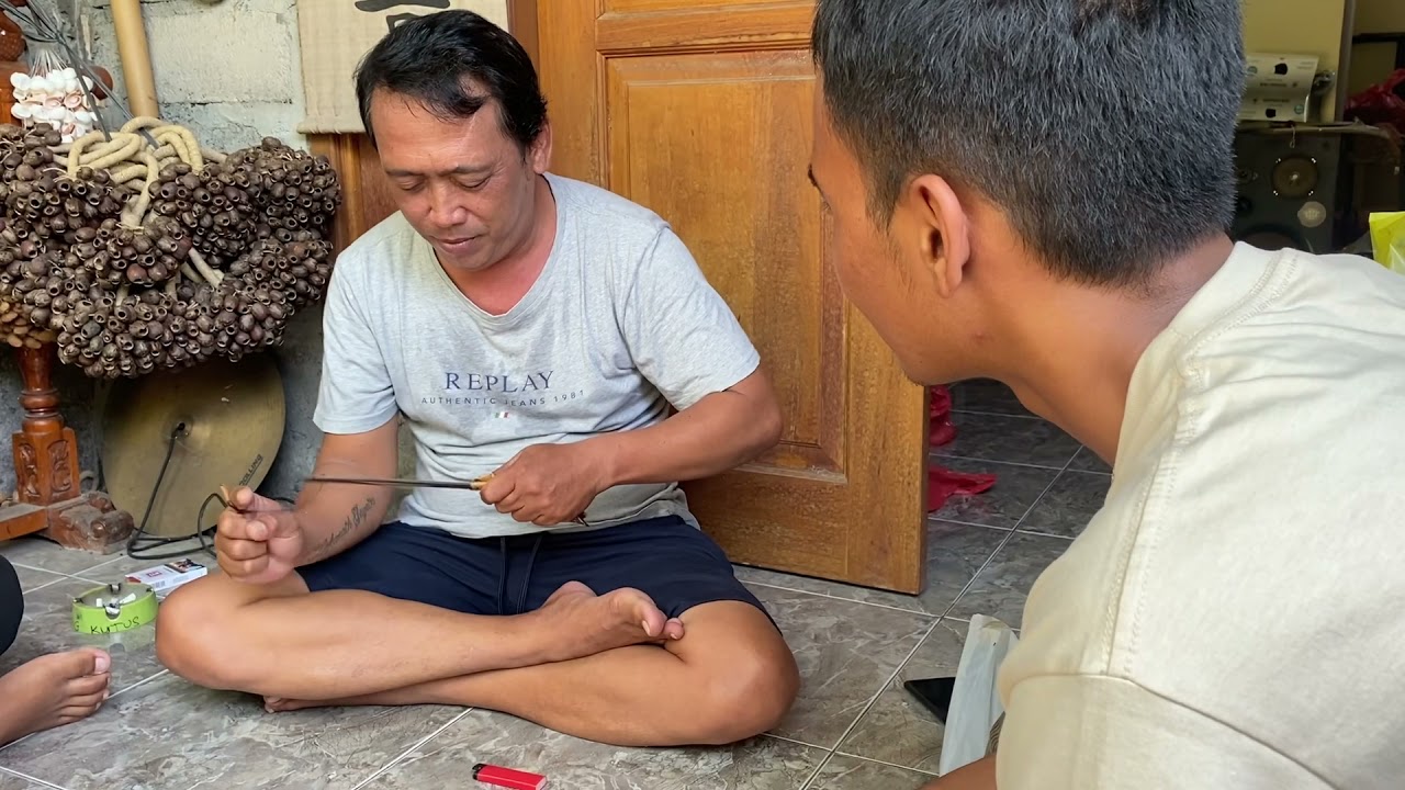 Tahap Pembuatan Alat Musik Genggong