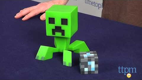 Minecraft Creeper Vinyl Figure from Spin Master