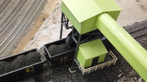 Moving coal the old way in N Scale - short version
