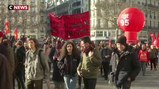 Réforme des retraites : les opposants dans la rue pour un 9e round