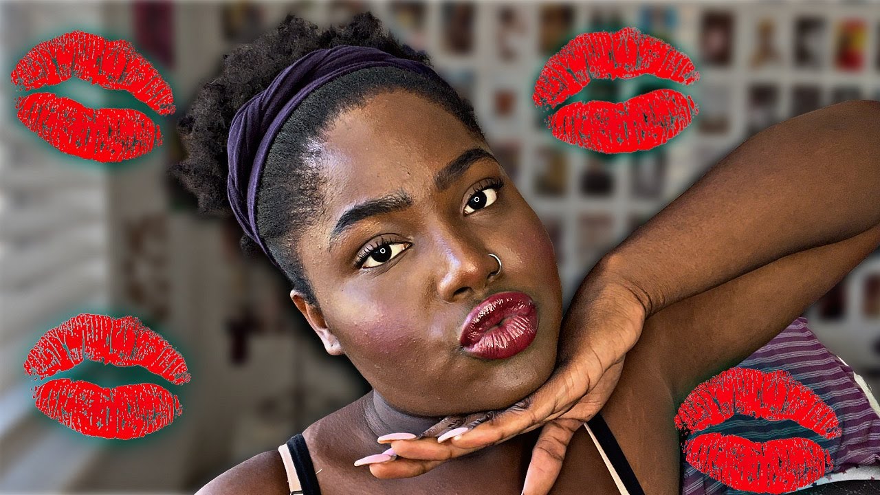 ASMR Нежные поцелуи + шепот | ASMR Среда