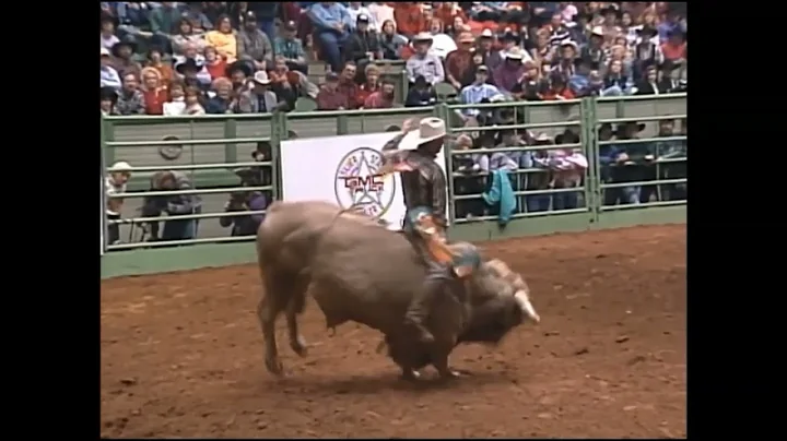 Philip Elkins vs Dumpster - 94 PBR Ft. Worth (86 p...