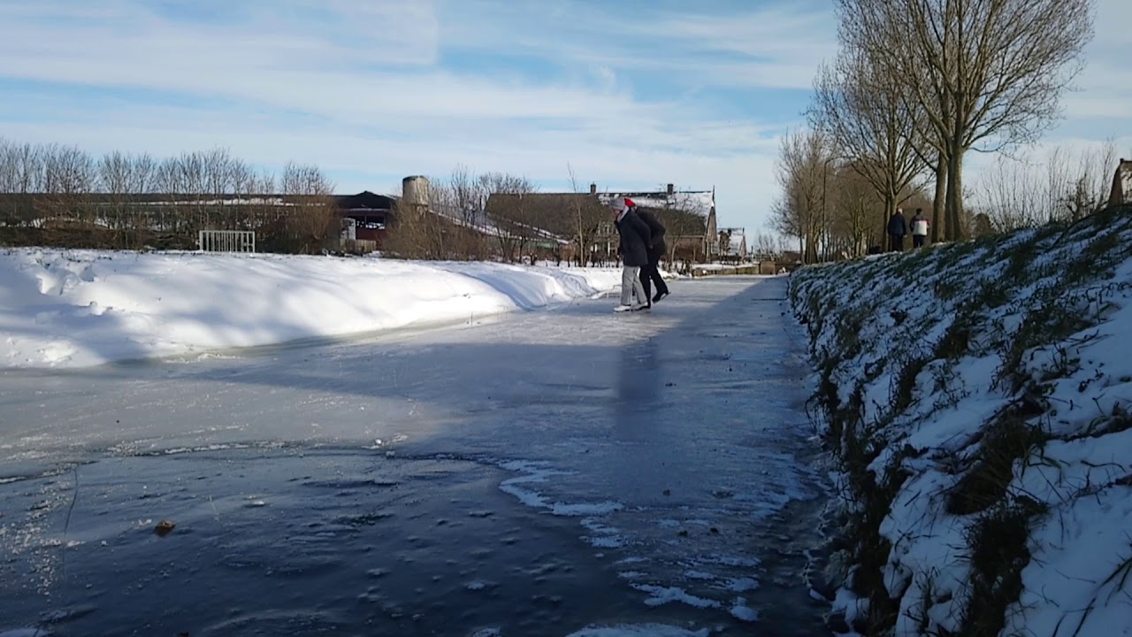 Aan de zwier in de boerensloot in Hei en Boeicop