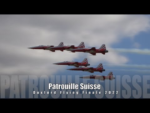 Wow! Jet Aerobatics - Patrouille Suisse (Swiss Patrol) - 6 Northrop F5E Tiger II's - Full display.