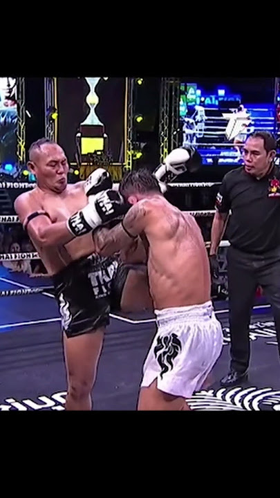 Living legend Saenchai knee to the liver KO