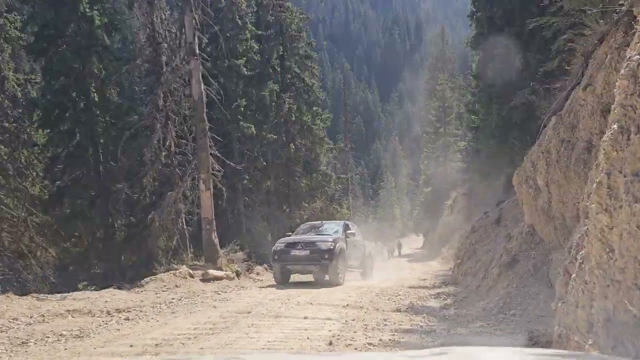 Coborare de la Cabana Varful Ciucas | Romania