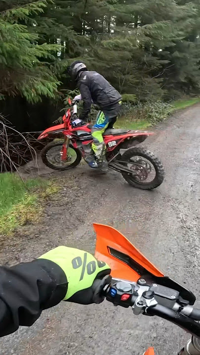 When you follow a professional enduro rider 🤣