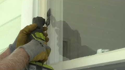 Remove glazing from wood and metal windows with Oscillating tool, even if the glass is not broken