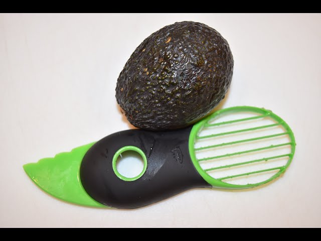 OXO SoftWorks® 3-In-1 Avocado Slicer - Green, 1 ct - Ralphs