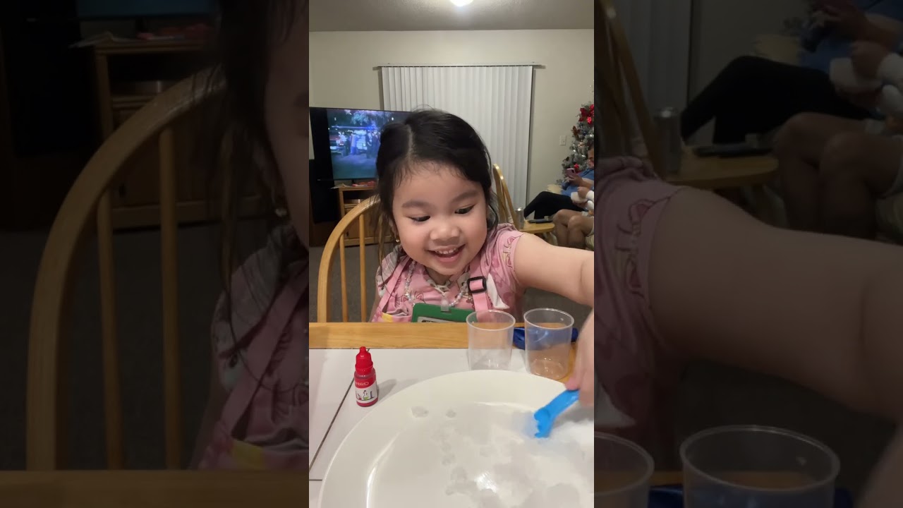 Experiment with clever Thalia, making artificial SNOW☃️❄️🍧💖😳 