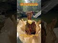 野外の自然な道具だけを使い、 最も原始的な方法でとろける牛肉を作るコツ。
