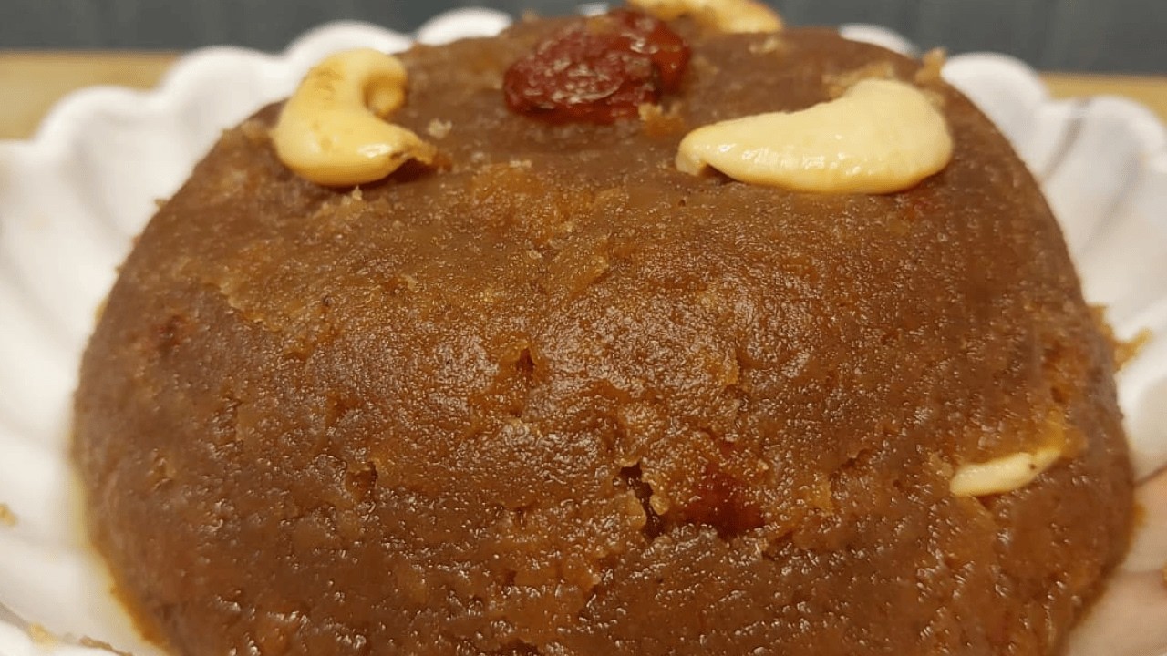 Prasadam Halwa Recipe | Temple Style Halwa at Home | Maanyasri Kitchen