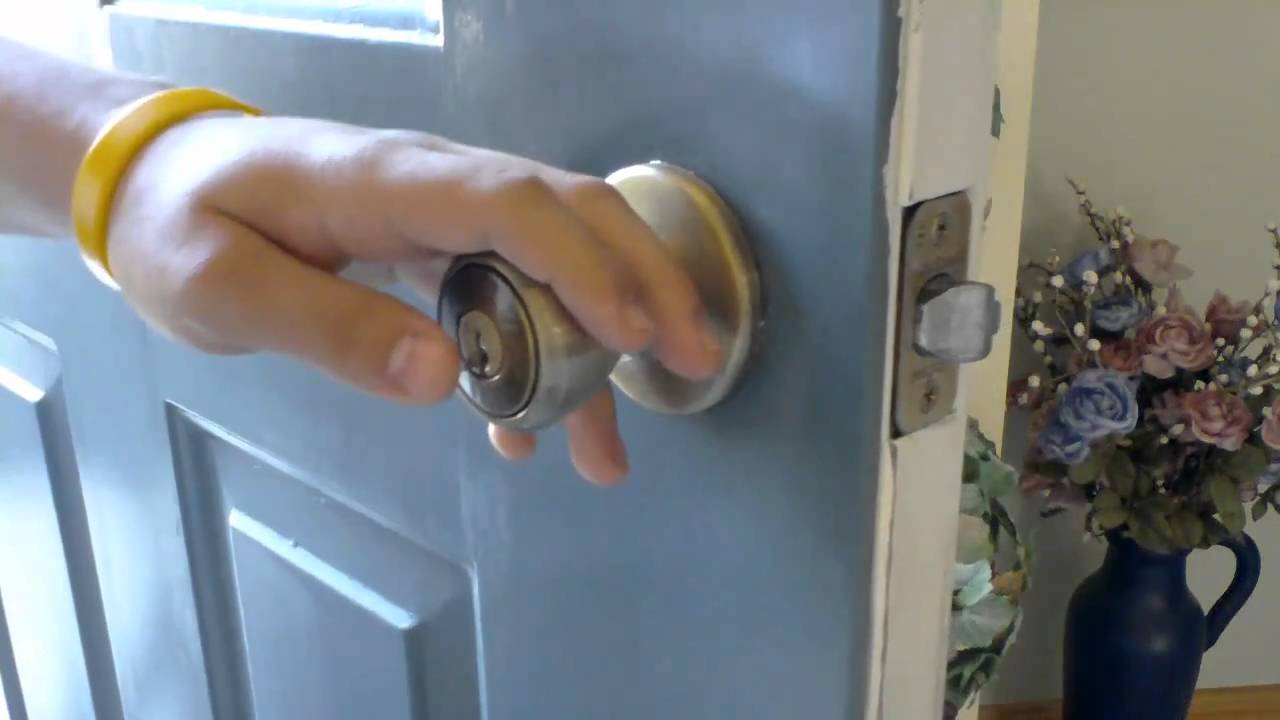 how-to-pick-a-kwikset-doorknob-lock-youtube