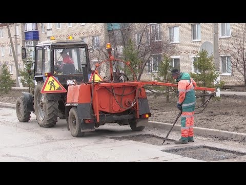 Дорожники Нурлата начали борьбу с ямами на дорогах