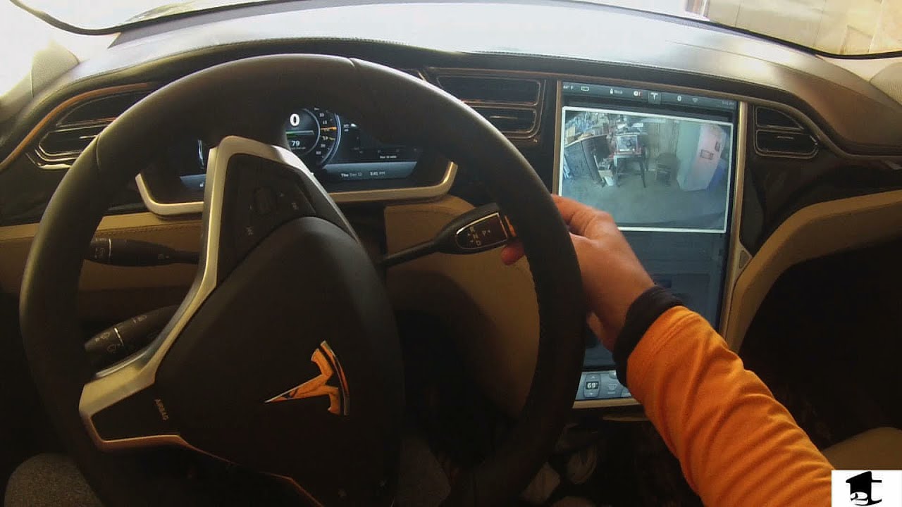 Tesla model play