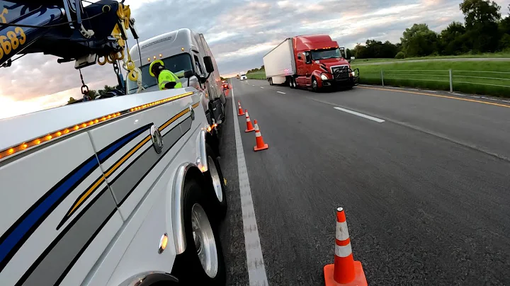STOPPED DEAD ON THE INTERSTATE!   SOME ASSISTANCE ...