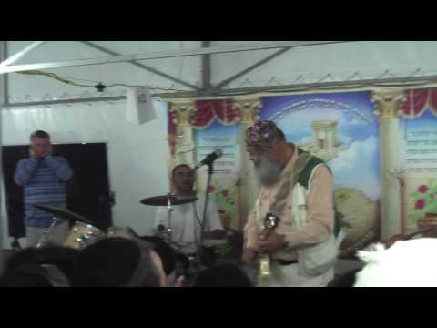 Yossi Piamenta Rockin in Uman Ukraine 2009 4