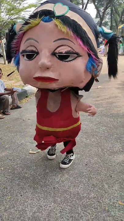 badut mampang joget Gara-gara sebotol minuman