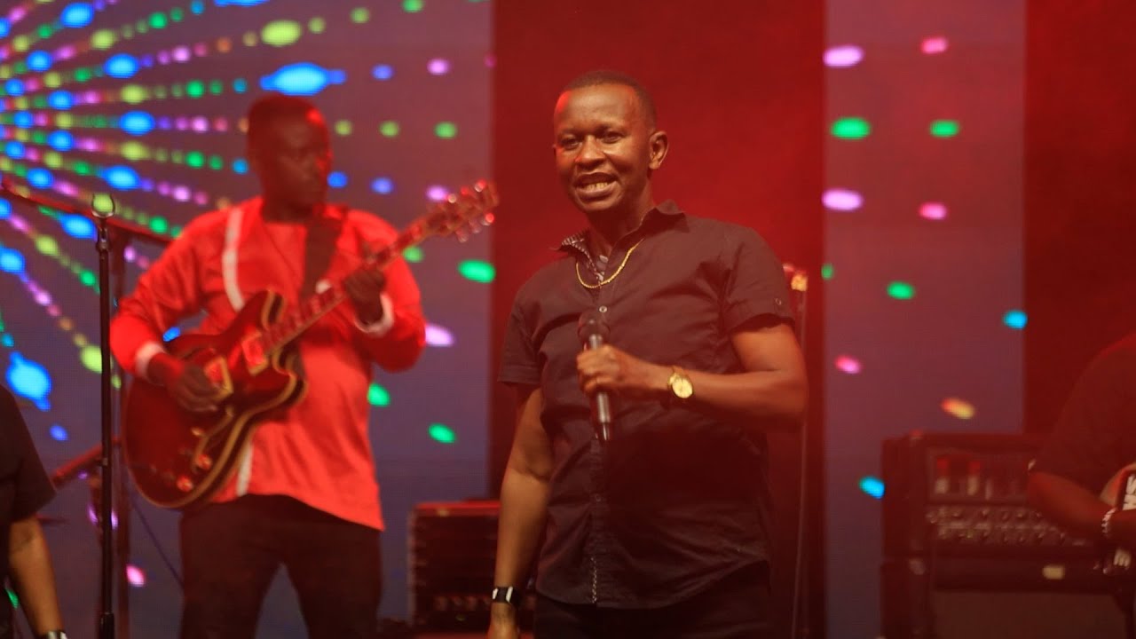 Munyanshoza Dieudonné mu gisope yishimiwe cyane mu ndirimbo yasubiyemo ...