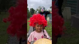 Download Lagu SI TAMBUT MERAH DAN MANUS14 BERTOPEN9 MP3