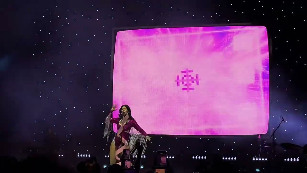 MARINA - How To Be A Heartbreaker (Live at Princess of Power Tour Oakland)