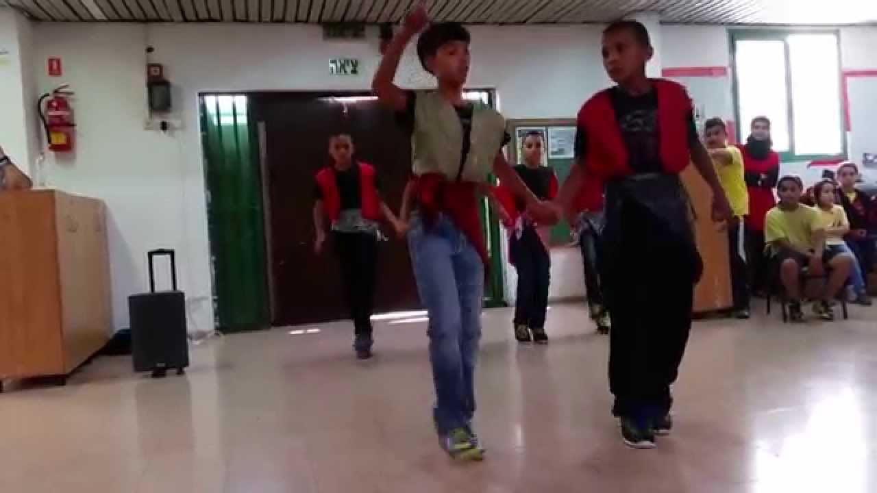 اسبوع التراث مدرسة المنال اللد - الدبكه