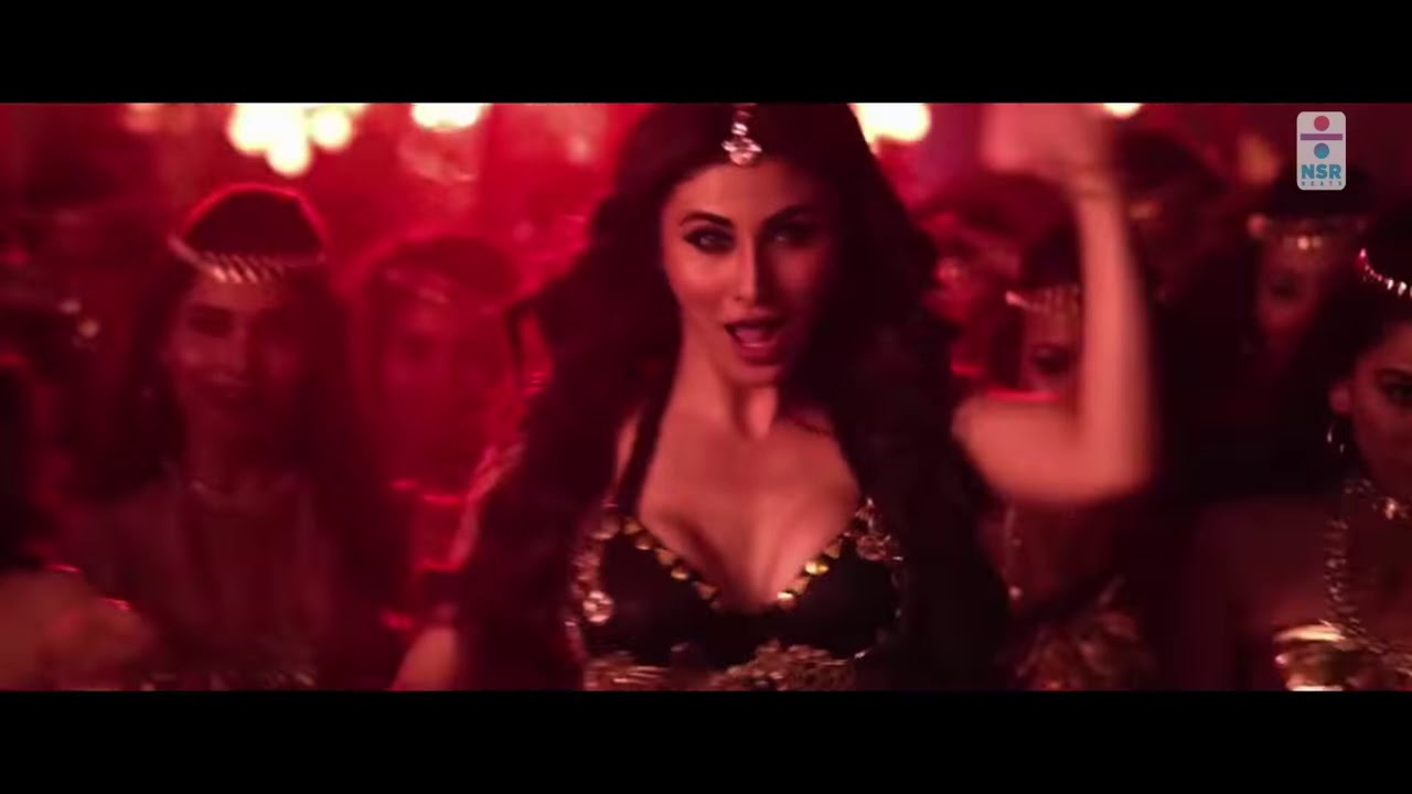 Gali Gali Mein Phirta Hai Dj Hemanth Remix Video Song Kgf Mouni Roy