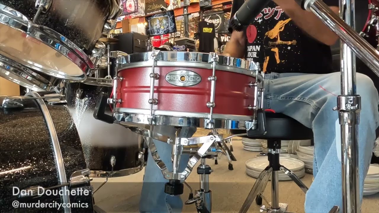 Pearl 5x14 Sensitone Steel Snare Drum in Red (preowned)