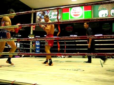 Rafael Teixeira (Thai Brasil) LUMPINEE 4 ROUND.avi