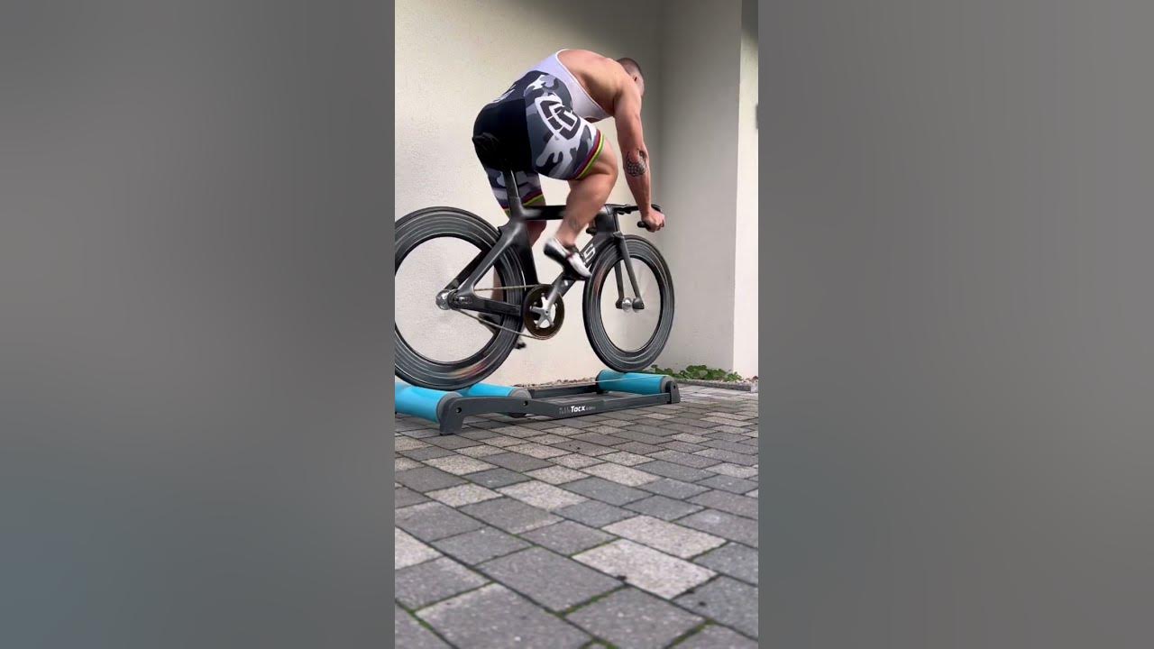QUADZILLA MAX- SPEED 250RPM on the rollers 🚀🚴‍♂️