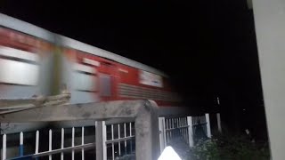 22452 Morning Madly Honking Wdp4d Chandigarh Bandra Express