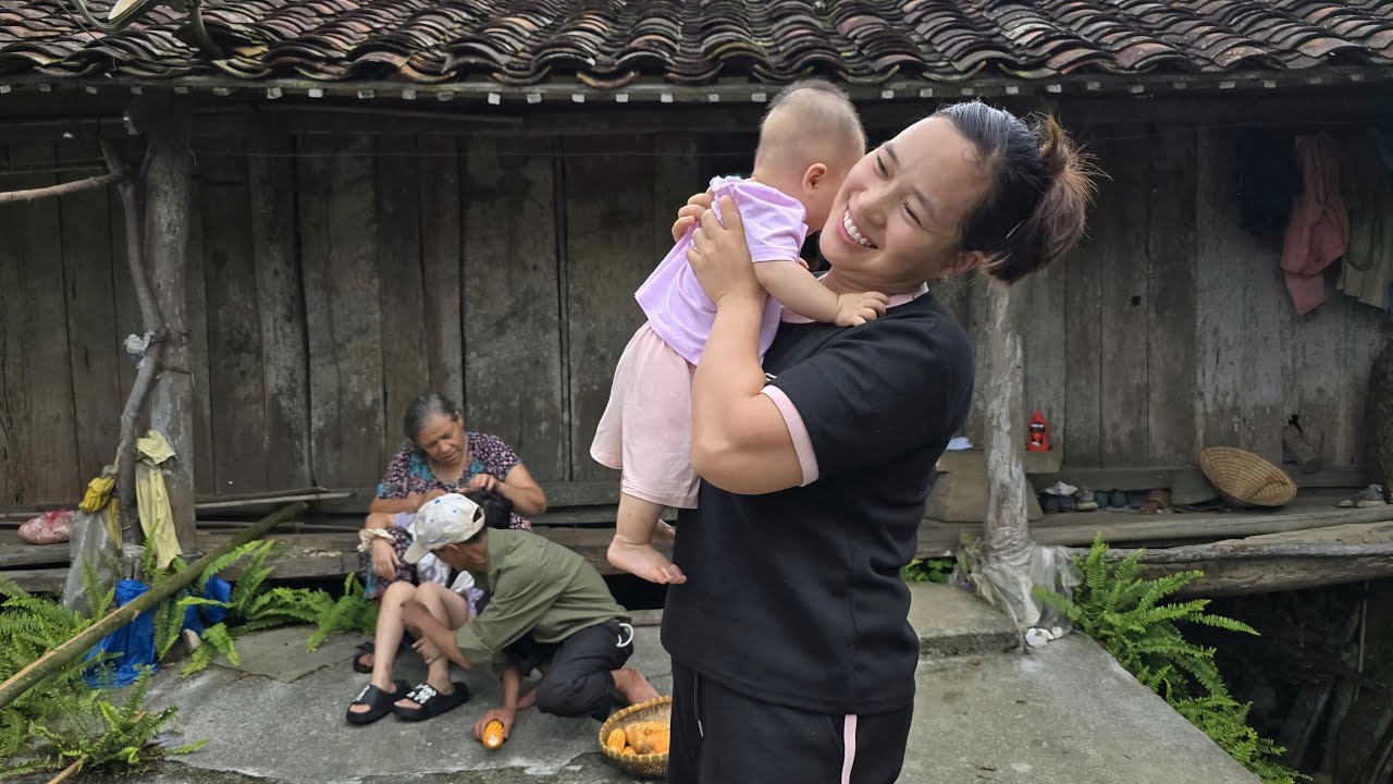Family Reunion Cooking Together - Traditional Village Food | Lý Thị Ca