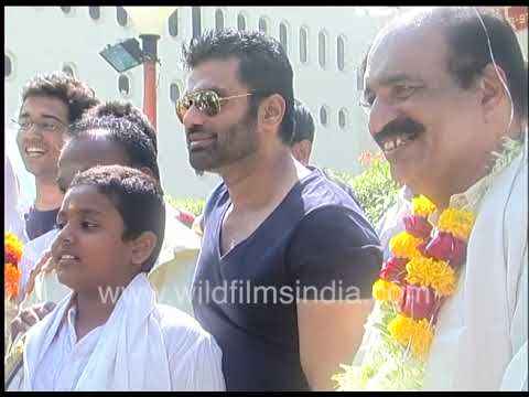 Suniel Shetty speaks about South Indian food at Mumbai restaurant inauguration