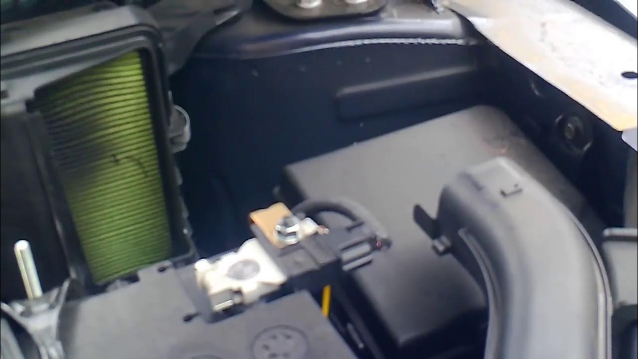 Где находится воздушный фильтр ниссан кашкай How to change an air filter on a 2016 Nissan Qashqai - YouTube
