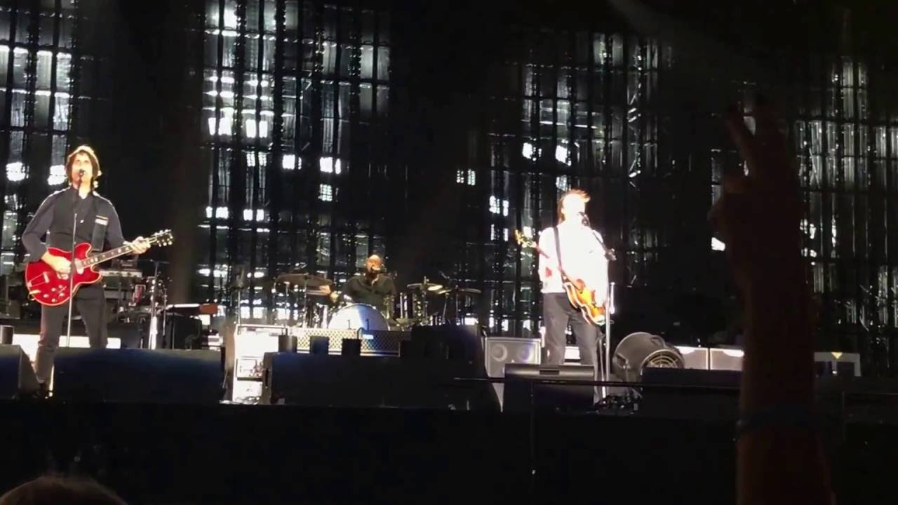 Paul McCartney, I Wanna Be Your Man, at Desert Trip - YouTube