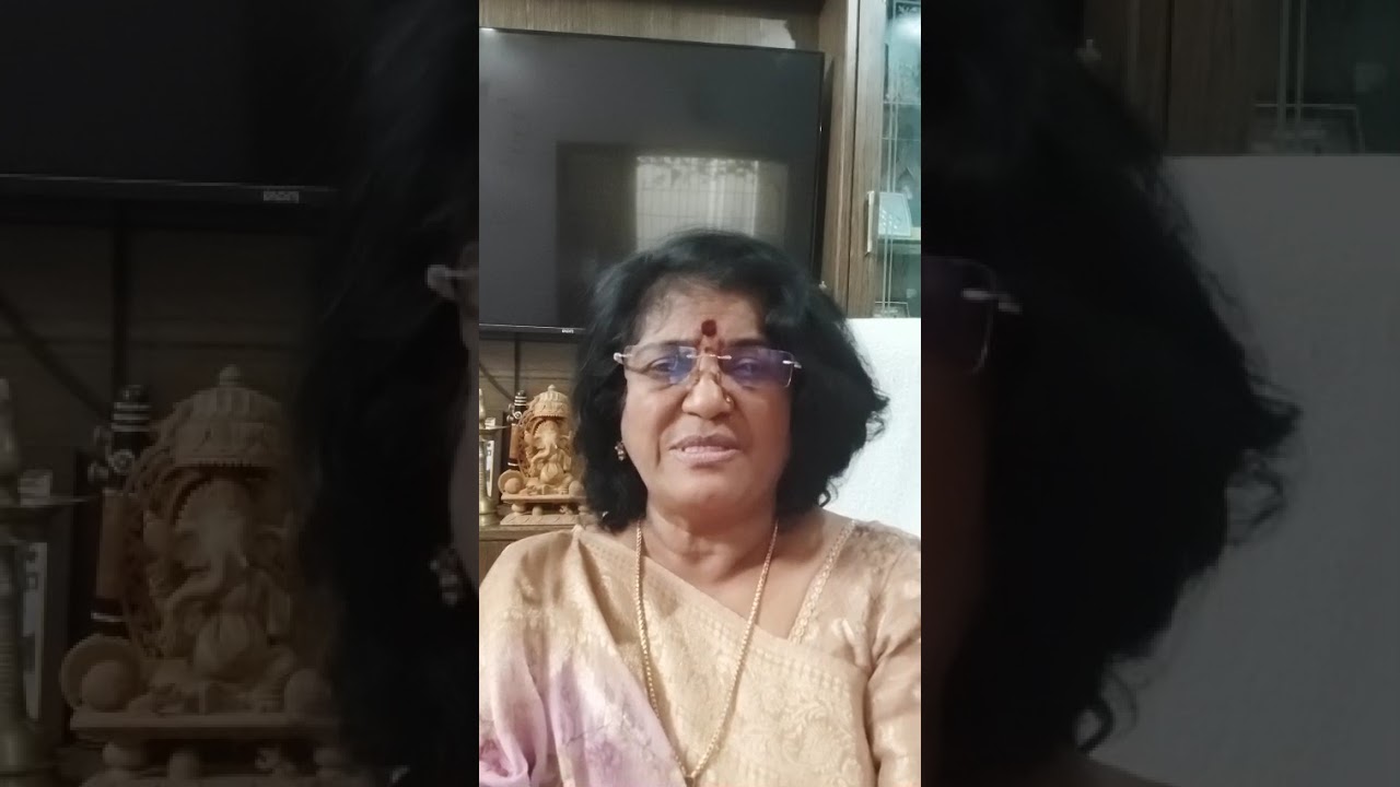 చీరకట్టు , బికినీ భామల చుట్టూ 