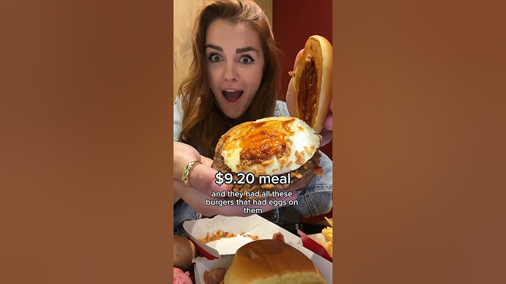 Everything I ate at McDonald’s in Spain! #foodie #eating #mcdonalds #spain#barcelona#fastfood#shorts