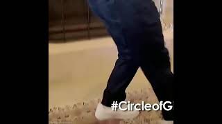 Mike Tyson doing the iconic Ali shuffle in front of the legend himself!🐐