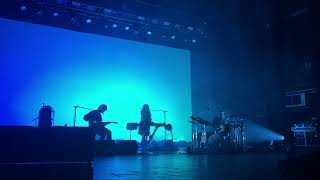 Beach House - Wildflower (live @ O2 Academy Brixton)